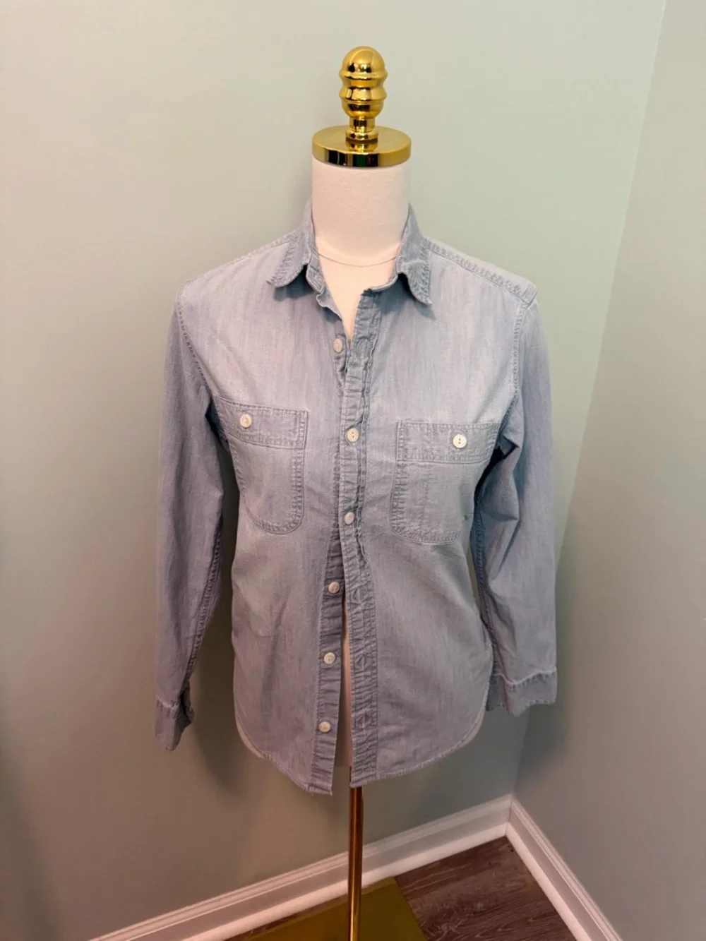 J. Crew Slim Untucked Chambray Denim Shirt Size XS‎ Organic Cotton